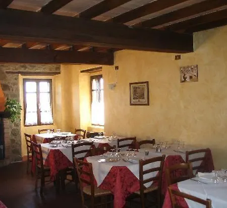 Agriturismo Le Scuderie Κατάλυμα σε φάρμα Carpineti